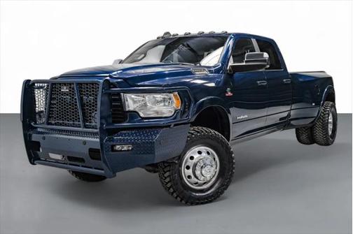 2022 RAM 3500 Laramie Crew Cab 4x4 8' Box