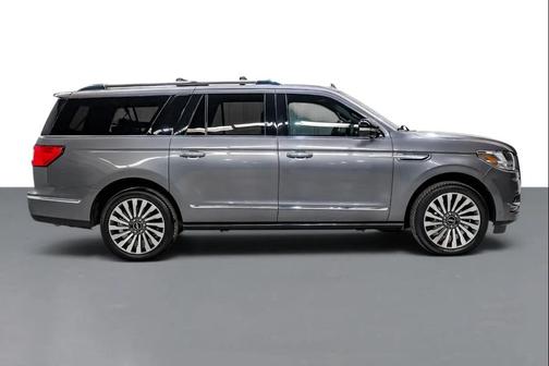 ASHER GRAY 2021 Lincoln Navigator Reserve