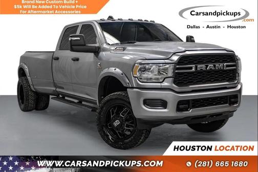 Billet Silver Metallic Clearcoat 2023 RAM 3500 Tradesman Crew Cab 4x4 8' Box