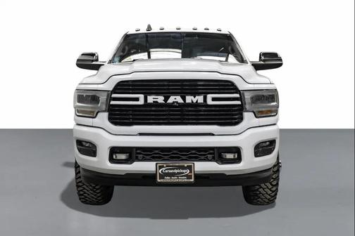 2021 RAM 3500 Laramie Crew Cab 4x4 8' Box