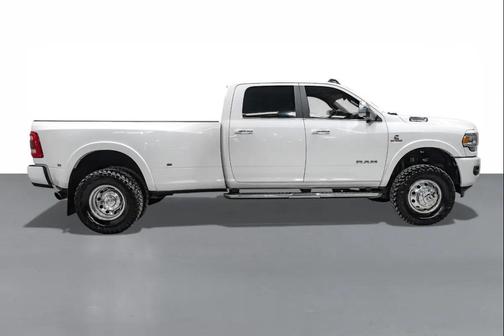 2021 RAM 3500 Laramie Crew Cab 4x4 8' Box