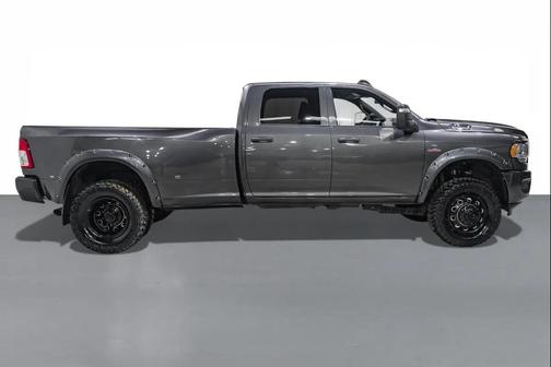 2024 RAM 3500 Tradesman Crew Cab 4x4 8' Box