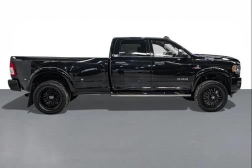 2020 RAM 3500 Tradesman Crew Cab 4x4 8' Box