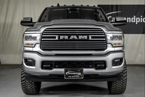 2022 RAM 3500 Laramie Crew Cab 4x4 8' Box