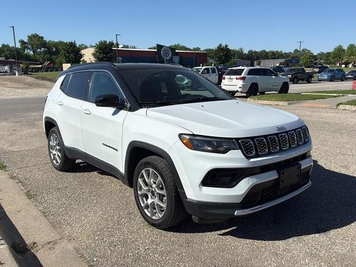 Bright White Clearcoat 2025 Jeep Compass Limited