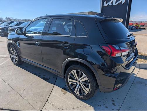 2024 Mitsubishi Outlander Sport SE