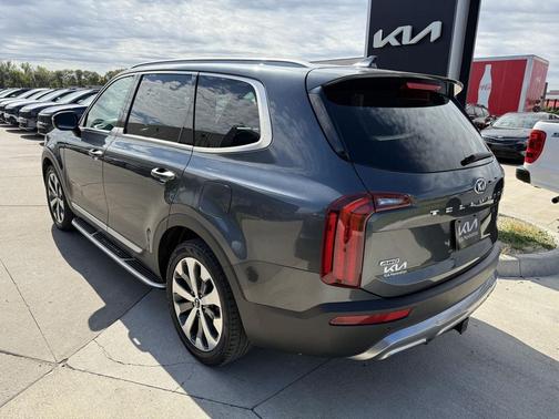 2020 Kia Telluride S
