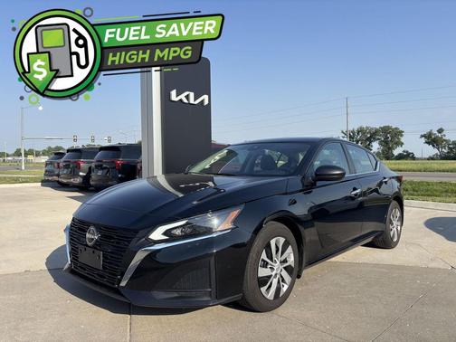 Super Black 2024 Nissan Altima S FWD