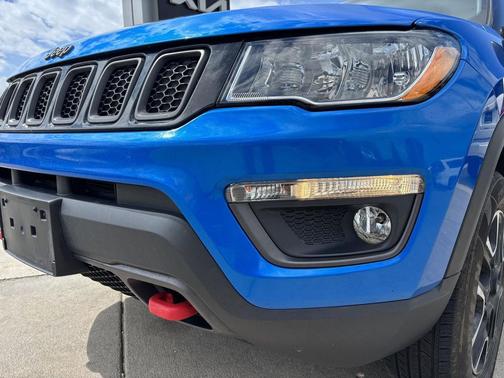 Laser Blue Pearlcoat 2020 Jeep Compass Trailhawk