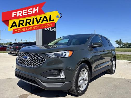 Forged Green Metallic 2024 Ford Edge SEL