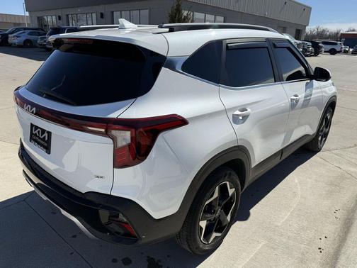 2024 Kia Seltos EX