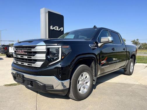 2024 GMC Sierra 1500 SLE