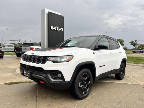 2023 Jeep Compass Trailhawk