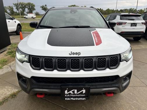 2023 Jeep Compass Trailhawk