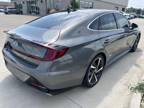 2022 Hyundai SONATA SEL Plus