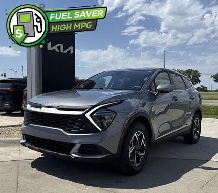 Everlasting Silver 2025 Kia Sportage LX