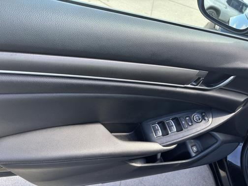 2022 Honda Accord LX 1.5T