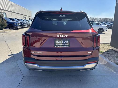 2025 Kia Sorento S