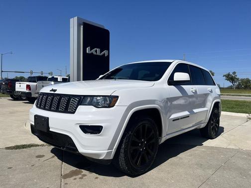 2018 Jeep Grand Cherokee Altitude