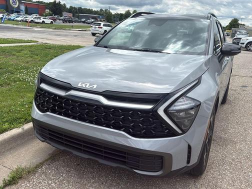 Wolf Gray 2023 Kia Sportage X-Line