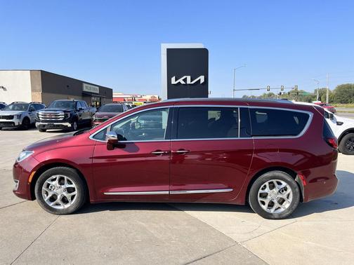 2017 Chrysler Pacifica Limited