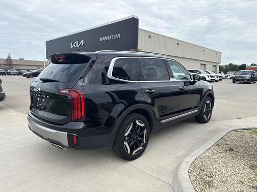 Ebony Black 2025 Kia Telluride S