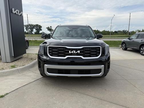 Ebony Black 2025 Kia Telluride S