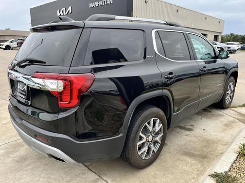 2023 GMC Acadia FWD SLT