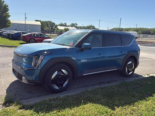 Ocean Blue 2024 Kia EV9 Wind