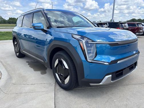 Ocean Blue 2024 Kia EV9 Wind