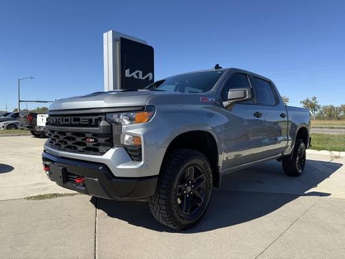 2025 Chevrolet Silverado 1500 Custom Trail Boss