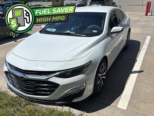 Summit White 2024 Chevrolet Malibu FWD RS