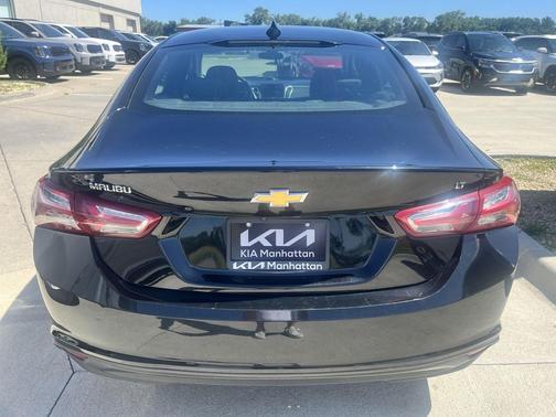 2021 Chevrolet Malibu FWD LT