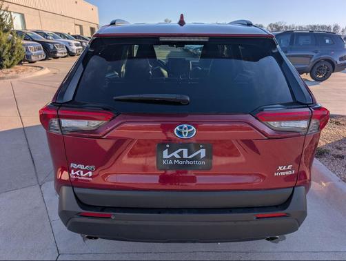 2021 Toyota RAV4 Hybrid XLE Premium