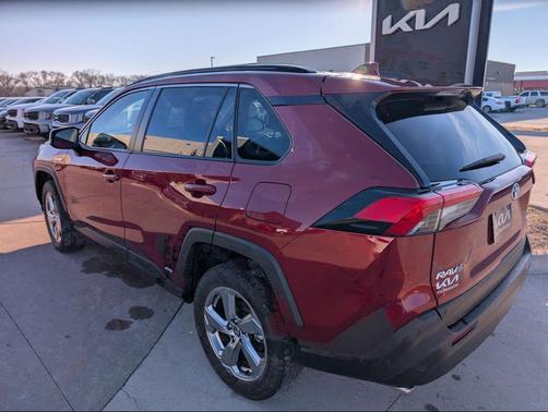 2021 Toyota RAV4 Hybrid XLE Premium