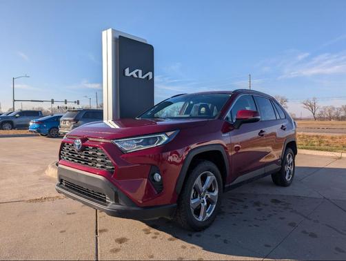 2021 Toyota RAV4 Hybrid XLE Premium
