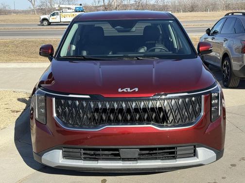 2025 Kia Carnival LXS