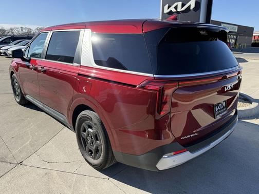 2025 Kia Carnival LXS