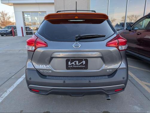 2020 Nissan Kicks SR