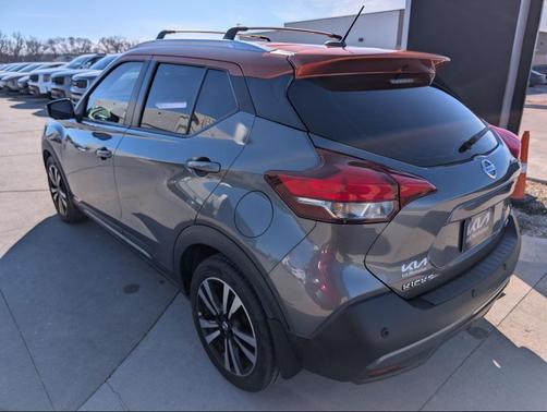 2020 Nissan Kicks SR