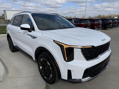 2024 Kia Sorento S
