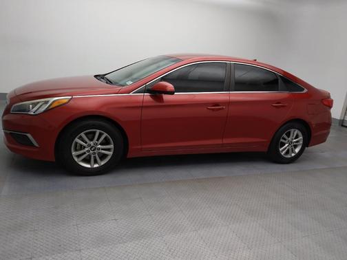 2017 Hyundai SONATA SE