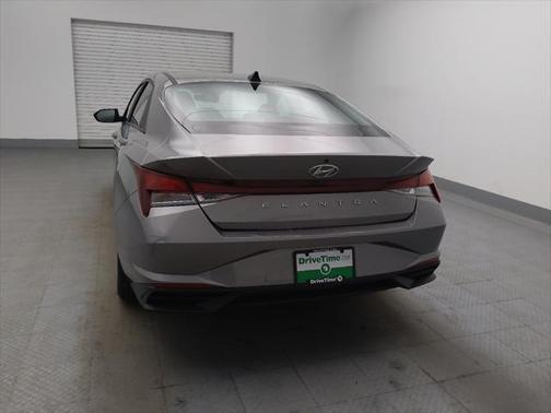 2023 Hyundai ELANTRA SE