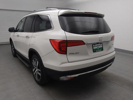 White Diamond Pearl 2018 Honda Pilot Touring