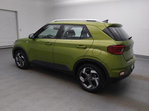 2021 Hyundai VENUE SEL