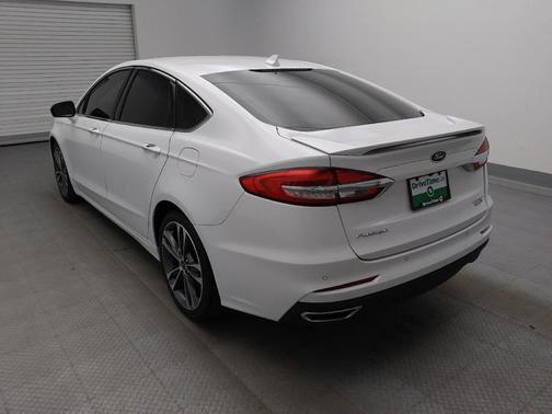 White 2019 Ford Fusion Titanium