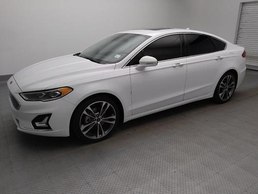 White 2019 Ford Fusion Titanium