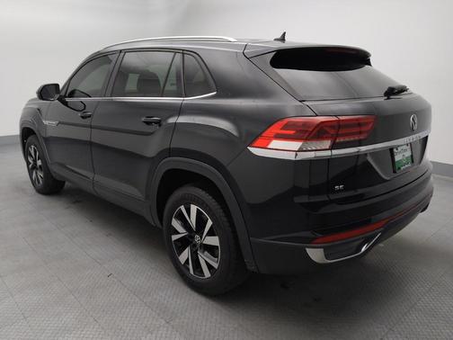 Deep Black Pearl 2023 Volkswagen Atlas Cross Sport 2.0T SE