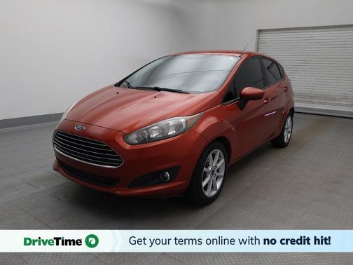 Hot Pepper Red Metallic Tinted Clearcoat 2019 Ford Fiesta SE