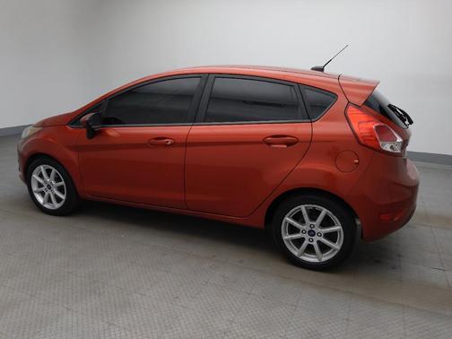 Hot Pepper Red Metallic Tinted Clearcoat 2019 Ford Fiesta SE